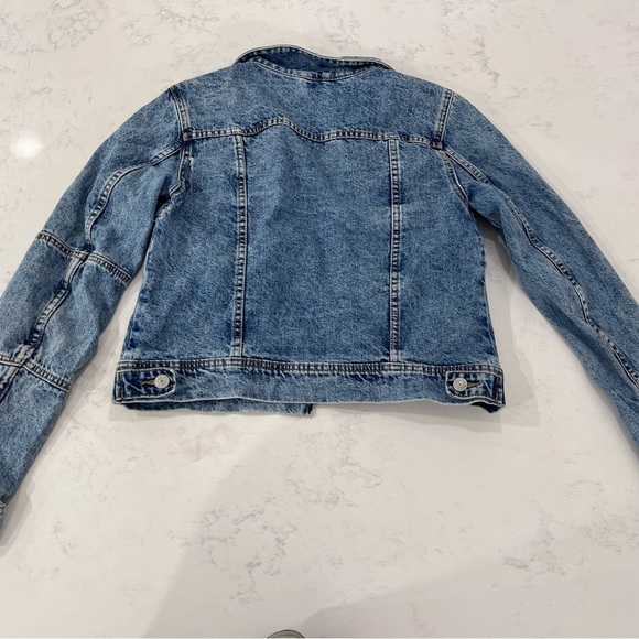We The Free Light Blue Denim Jacket Flawed - Picture 2 of 5